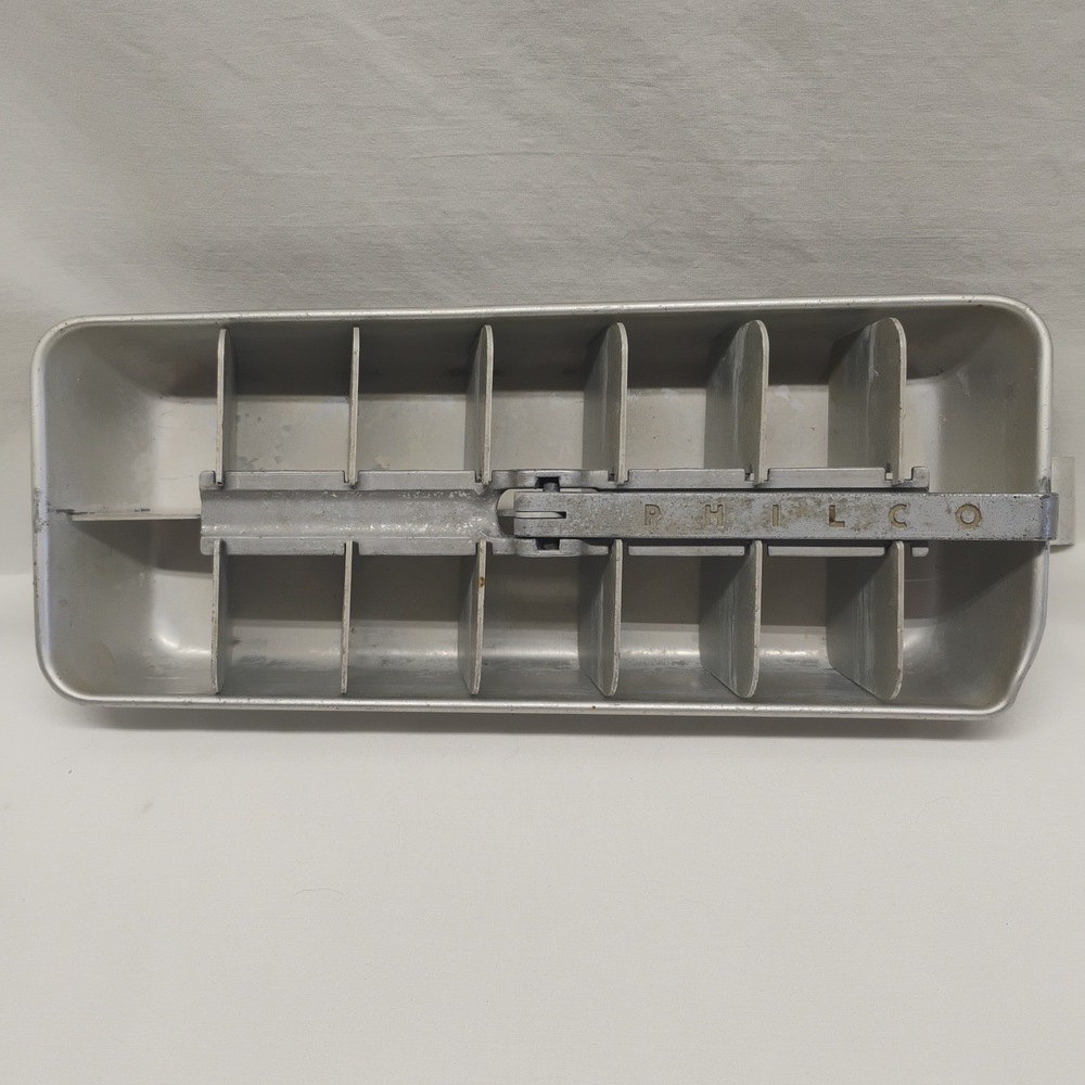 Vintage 1950s/60s Philco 14 Cube Aluminum Ice Cube Tray Fully Working